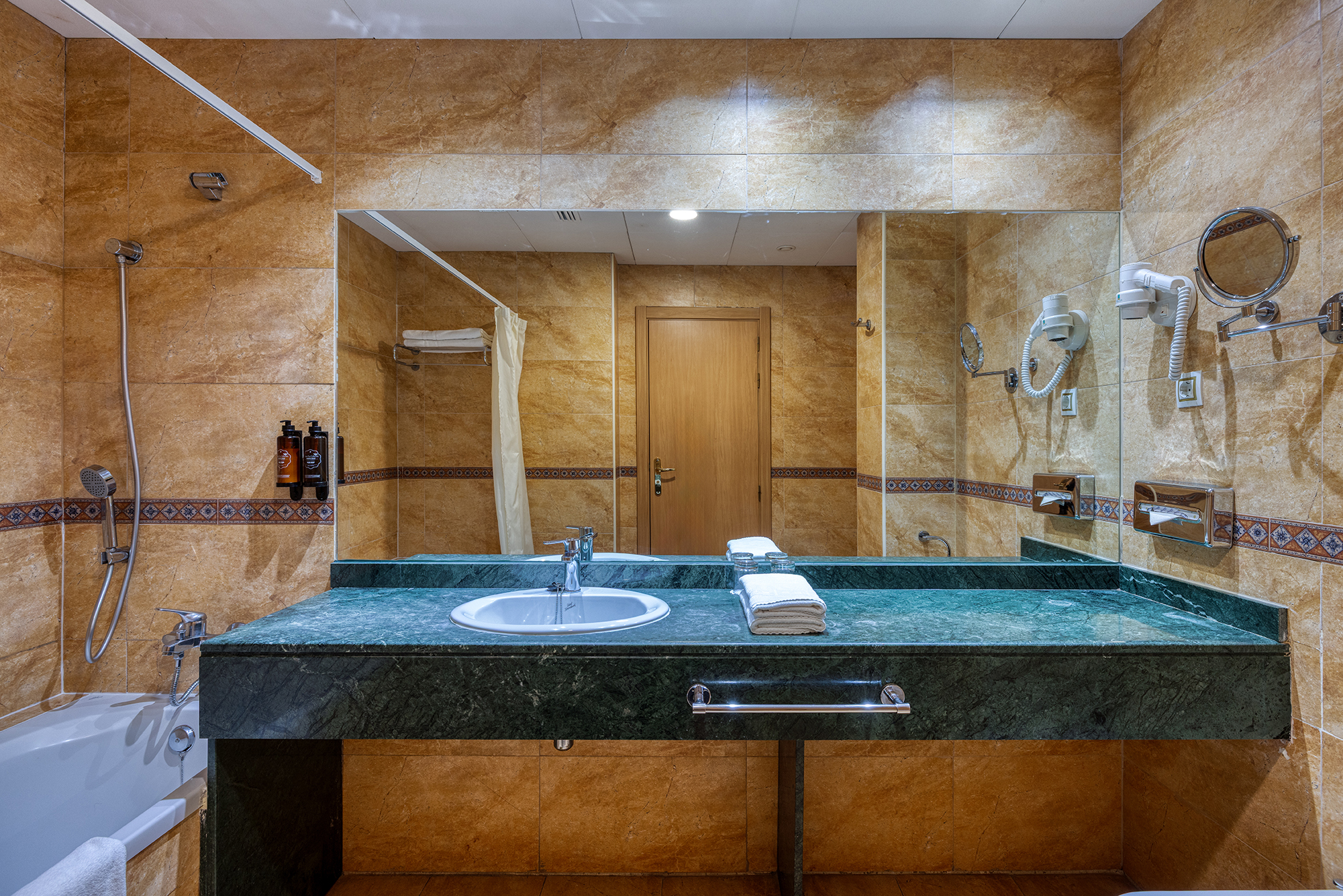 004_alta_senatorcadiz Doble.jpg